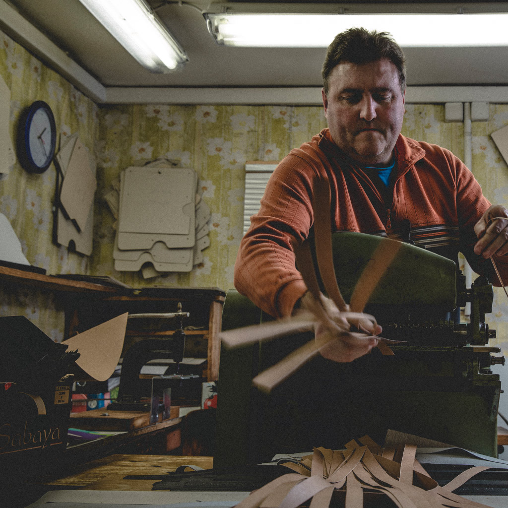 LM Schlosser Leder- und Metallwarenverarbeitung Musikinstrumentenzubehör